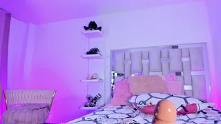 emili_clark