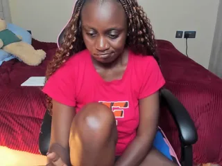trizzytariaa