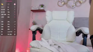 ari_lovely18