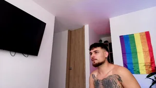 aron_santoro1