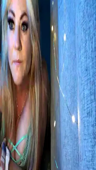 cherrygirlmilf
