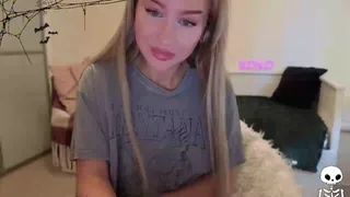 ava_james