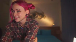 sarah_pink