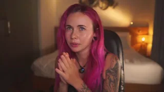 sarah_pink